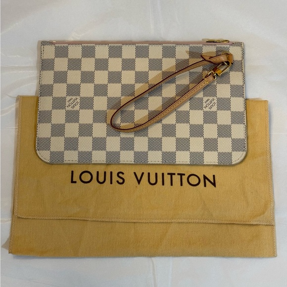 Louis Vuitton Damier Azur Wristlet - Picture 2 of 12